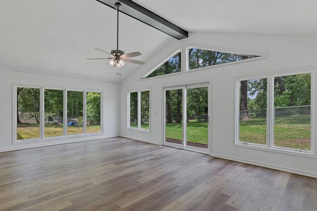18 Lake Forest Hills, Shreveport, LA 71109