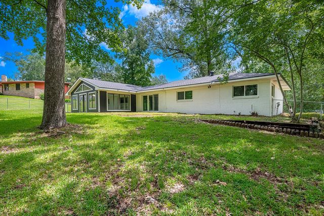 18 Lake Forest Hills, Shreveport, LA 71109