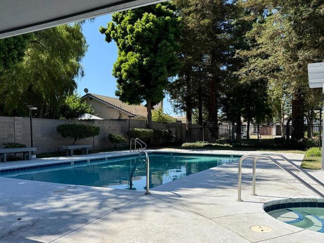 2001 Newport Drive, Pittsburg, CA 94565