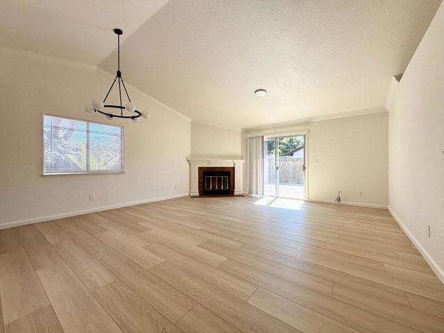 2001 Newport Drive, Pittsburg, CA 94565