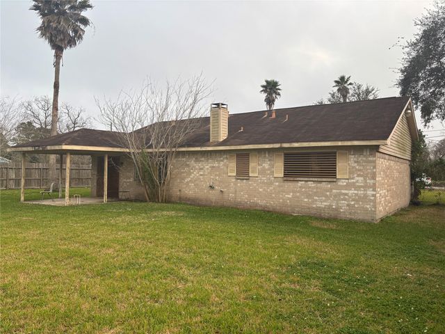 4816 Partridge Street, La Marque, TX 77568