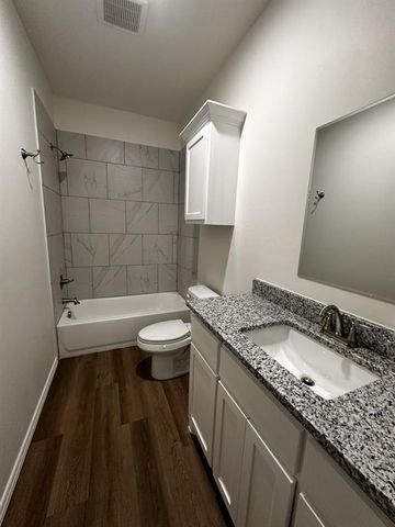 11503 Mackenzie Way, Yukon, OK 73099