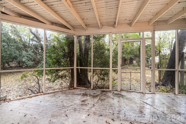 8005 Horse Chestnut Lane, Charlotte, NC 28277