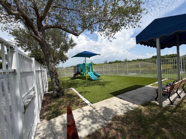 4435 SW 160th Ave 102, Miramar, FL 33027