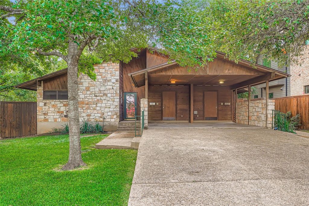 2309 Westoak DR A, Austin, TX 78704