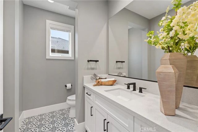 28710 Hidden, Silverado, CA 92676