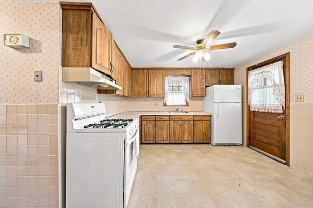 125 Whitehall St, Dedham, MA 02026