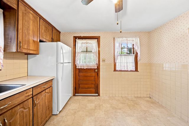 125 Whitehall St, Dedham, MA 02026
