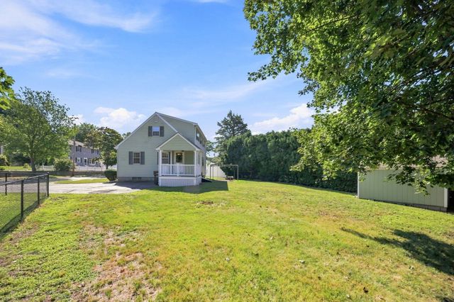 125 Whitehall St, Dedham, MA 02026