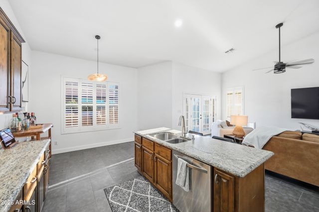 221 E APPALOOSA Court, Gilbert, AZ 85296