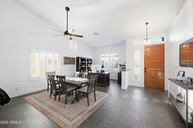 221 E APPALOOSA Court, Gilbert, AZ 85296