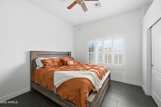 221 E APPALOOSA Court, Gilbert, AZ 85296