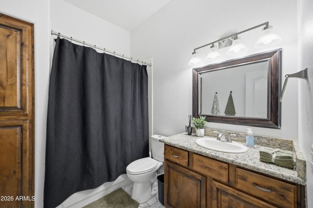 221 E APPALOOSA Court, Gilbert, AZ 85296