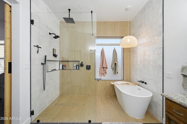 221 E APPALOOSA Court, Gilbert, AZ 85296