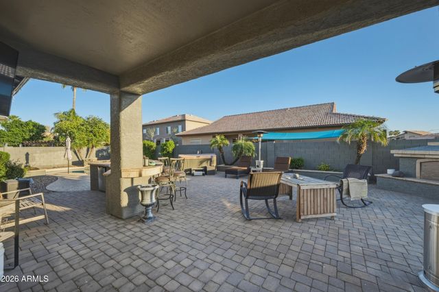 221 E APPALOOSA Court, Gilbert, AZ 85296