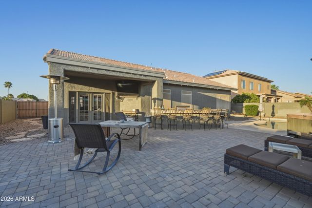 221 E APPALOOSA Court, Gilbert, AZ 85296