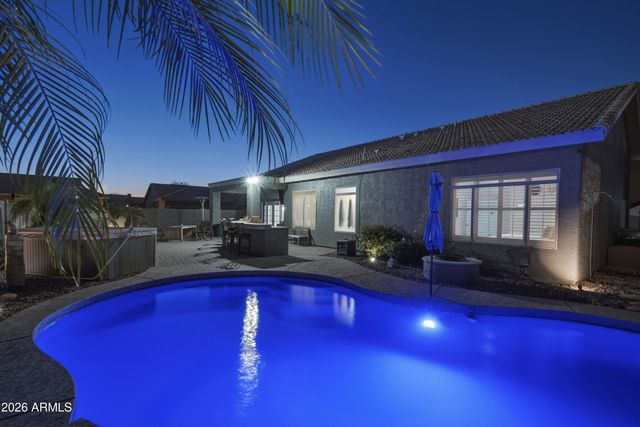 221 E APPALOOSA Court, Gilbert, AZ 85296