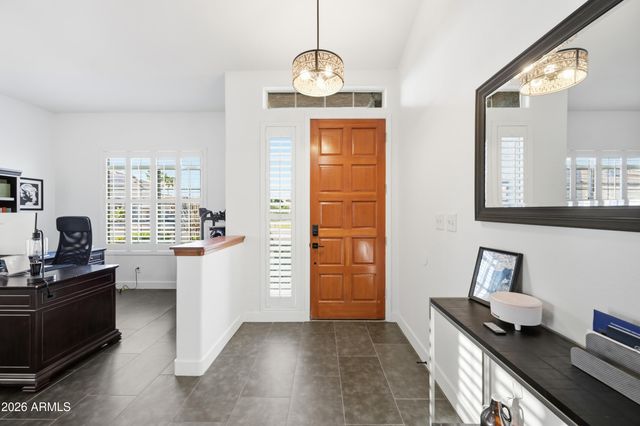 221 E APPALOOSA Court, Gilbert, AZ 85296