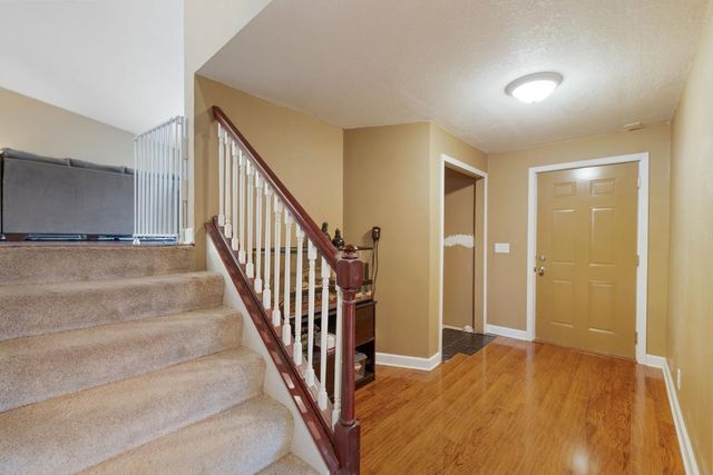 8196 Custers Trail, Inver Grove Heights, MN 55076