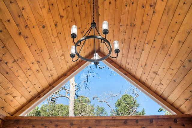 319 Akaloa DR, Bastrop, TX 78602