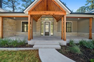 319 Akaloa DR, Bastrop, TX 78602