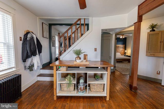 235 N KING ST, Denver, PA 17517