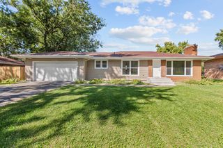 5351 Dexter Drive, Merrillville, IN 46410