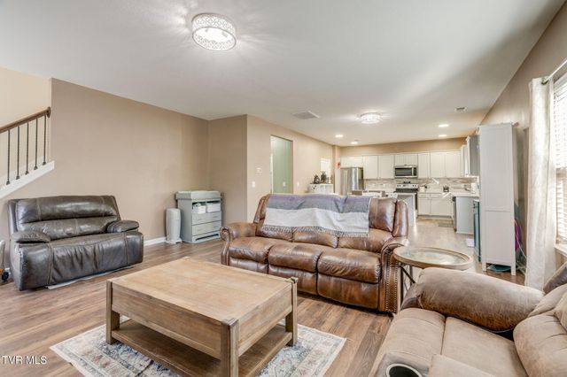 2330 Evarts Hill Drive, Kingsport, TN 37664