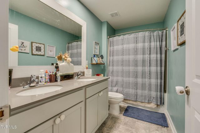 2330 Evarts Hill Drive, Kingsport, TN 37664