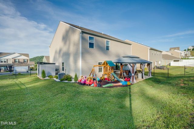 2330 Evarts Hill Drive, Kingsport, TN 37664
