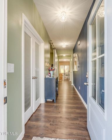2330 Evarts Hill Drive, Kingsport, TN 37664