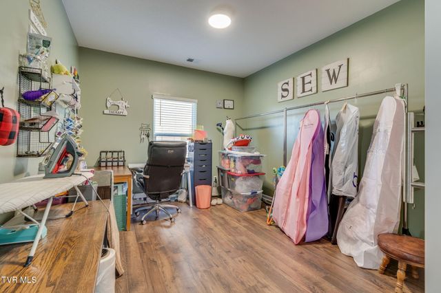2330 Evarts Hill Drive, Kingsport, TN 37664