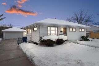8101 W Winfield AVENUE, Milwaukee, WI 53218