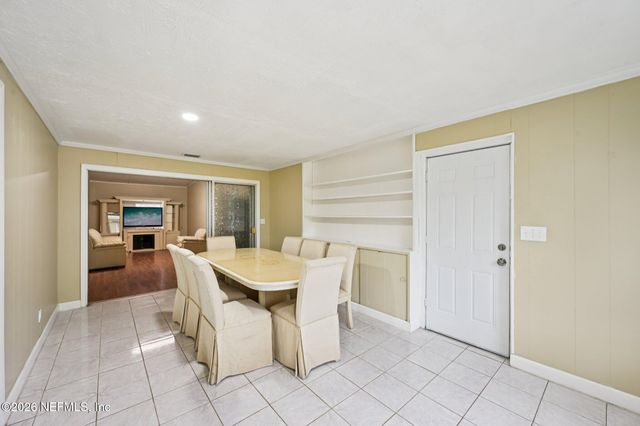 6332 BADNUR Drive, Jacksonville, FL 32210