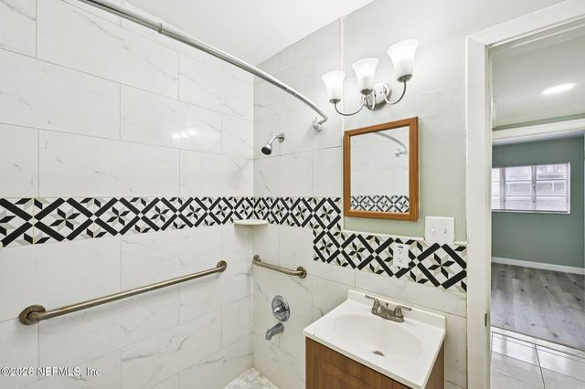 6332 BADNUR Drive, Jacksonville, FL 32210