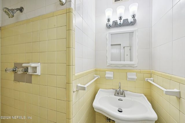 6332 BADNUR Drive, Jacksonville, FL 32210