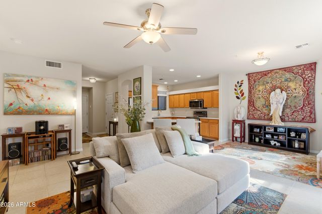 13606 N CAMBRIA Drive 105, Fountain Hills, AZ 85268