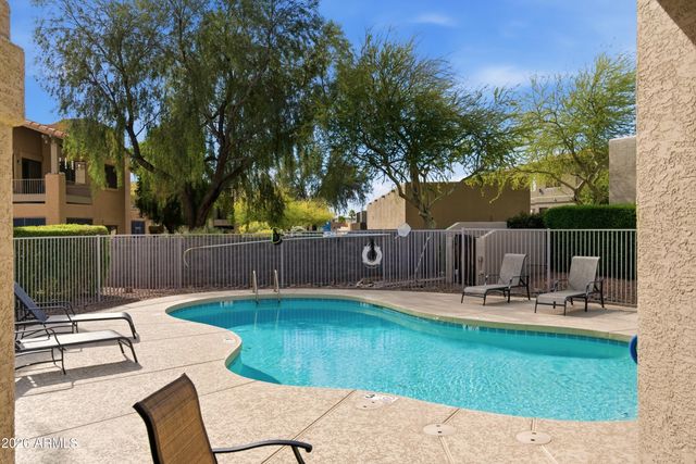 13606 N CAMBRIA Drive 105, Fountain Hills, AZ 85268