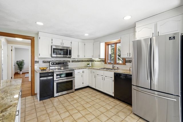 9 Balfour St, Lexington, MA 02421
