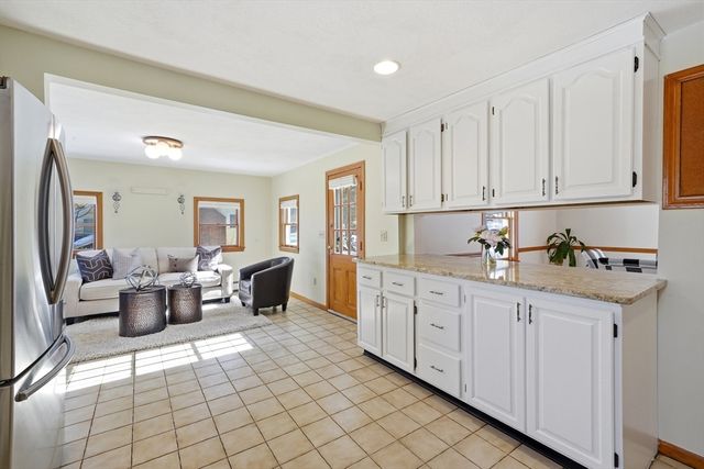 9 Balfour St, Lexington, MA 02421
