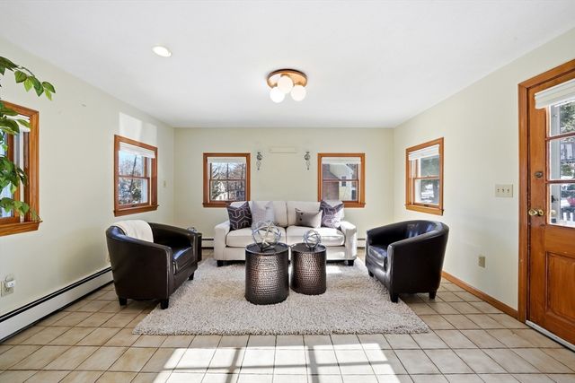 9 Balfour St, Lexington, MA 02421