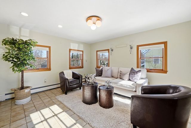 9 Balfour St, Lexington, MA 02421