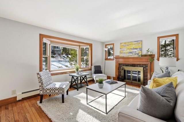 9 Balfour St, Lexington, MA 02421