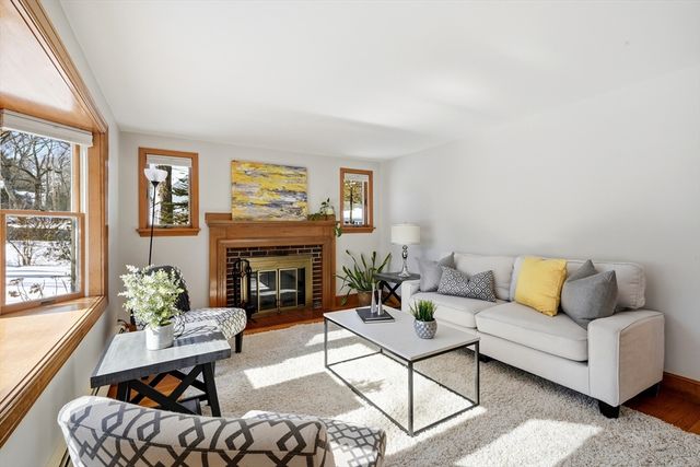 9 Balfour St, Lexington, MA 02421