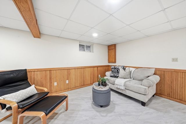 9 Balfour St, Lexington, MA 02421