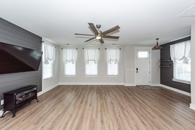 125 Sugarberry Way, Summerville, SC 29485