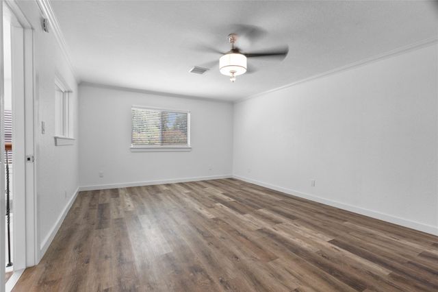 118 Waterwood Drive, Huffman, TX 77336