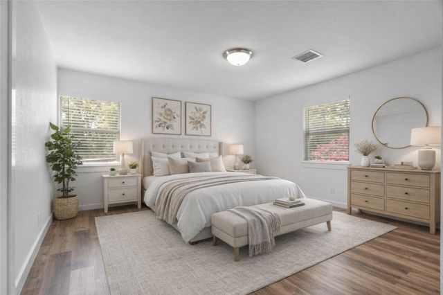 118 Waterwood Drive, Huffman, TX 77336