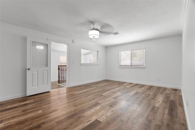 118 Waterwood Drive, Huffman, TX 77336