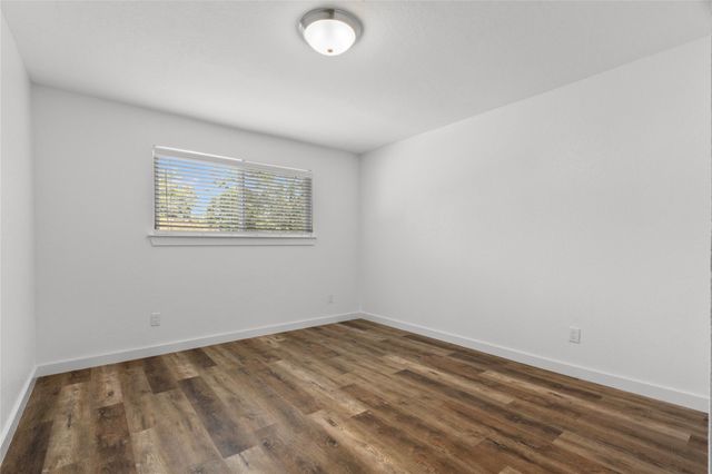 118 Waterwood Drive, Huffman, TX 77336